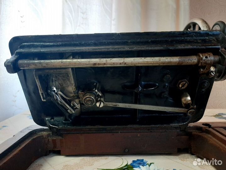 Швейная машина Singer