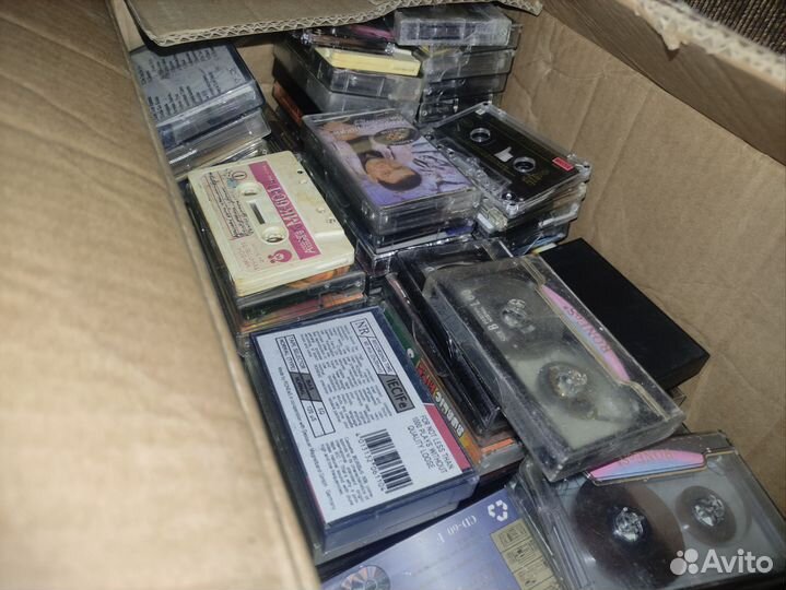 Аудиокассеты с записью