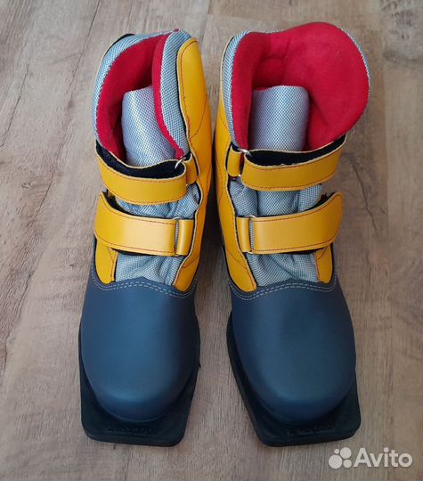 Лыжные ботинки 37 размер
