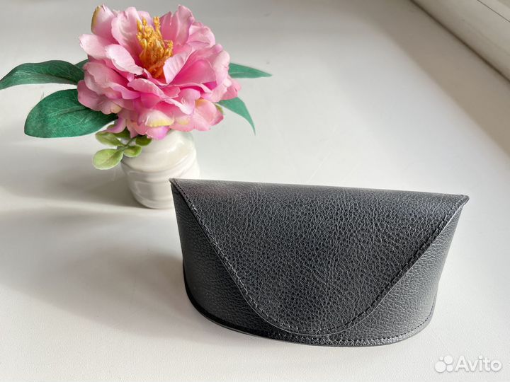 Очки женские солнцезащитные