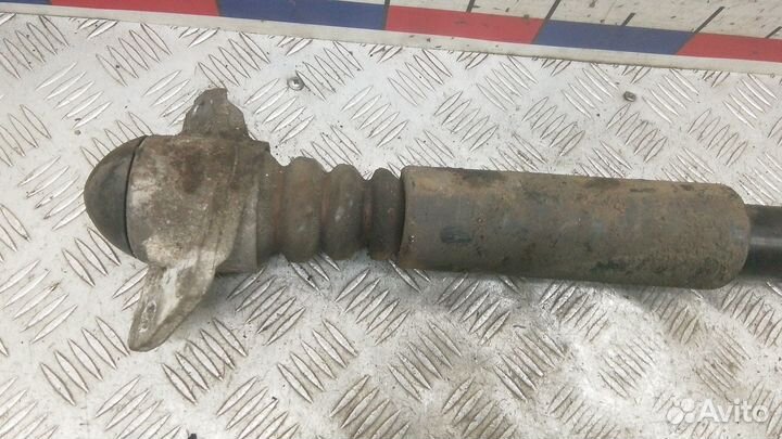 Щеткодержатель 3-5-й двери volkswagen passat B6 20