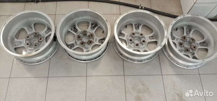 Литые диски r15 на Nissan