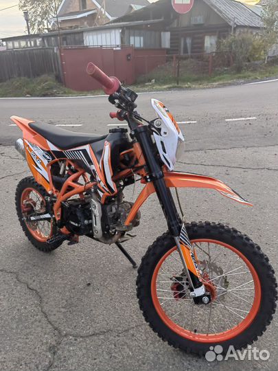 Продам питбайк Racer SXR125