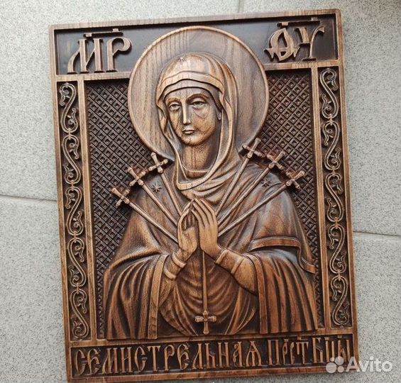 Резные иконы из дерева