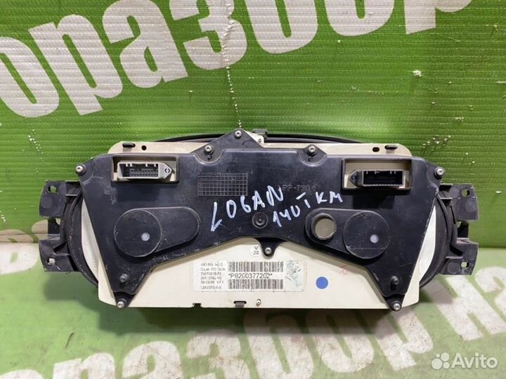 Панель приборов Renault Logan