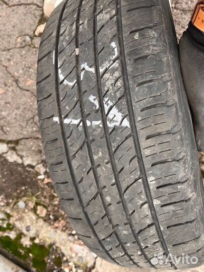 Kumho Crugen Premium KL33 215/60 R17 100V