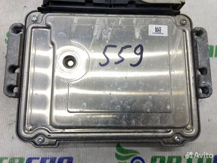 Блок управления двигателем Ford Focus xwdb 2012