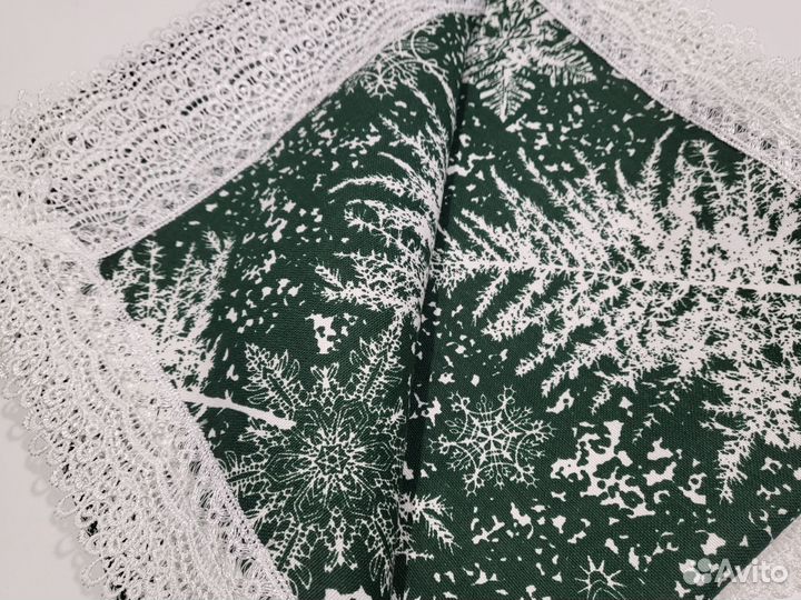 Скатерть из водоотталкивающей ткани с кружевом