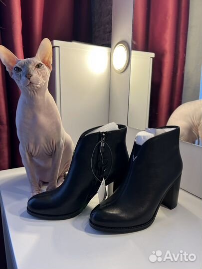Ботинки на каблуке
