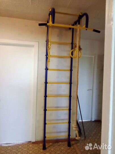 Спортивная шведская стенка