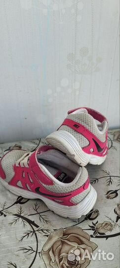 Кроссовки nike детские