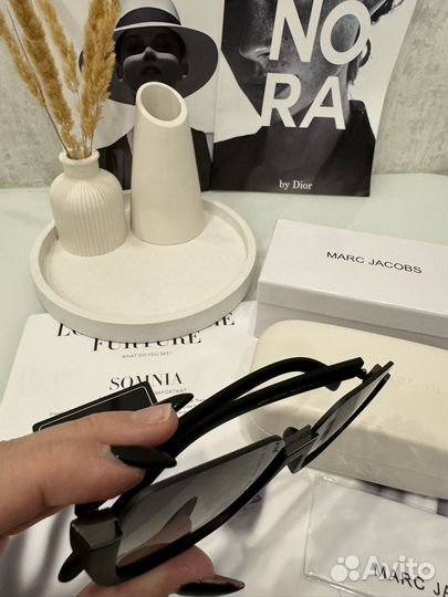 Солнцезащитные очки Marc Jacobs полный набор