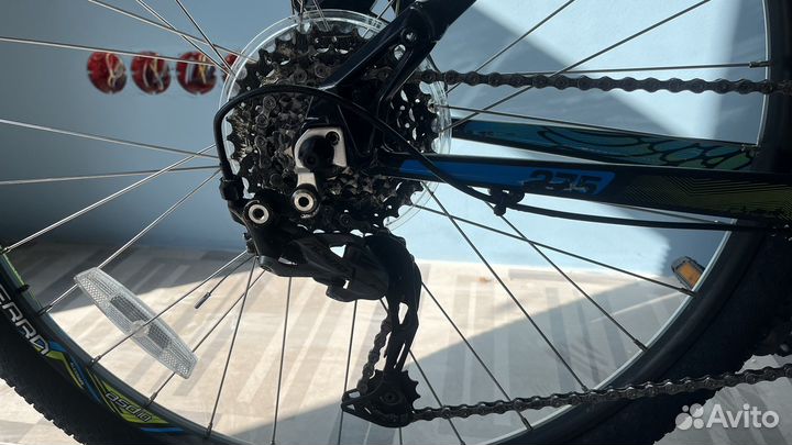 Велосипед gt avalanche comp 27,5 L