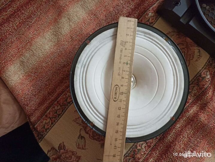 Корпус колонки с динамиком