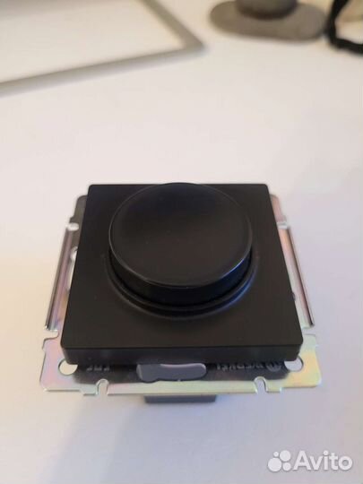 Диммер Werkel 600 Вт