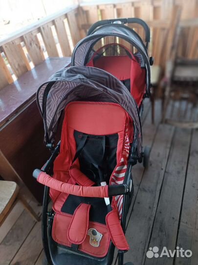 Коляска для двойни, погодок