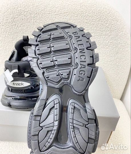 Balenciaga track 1