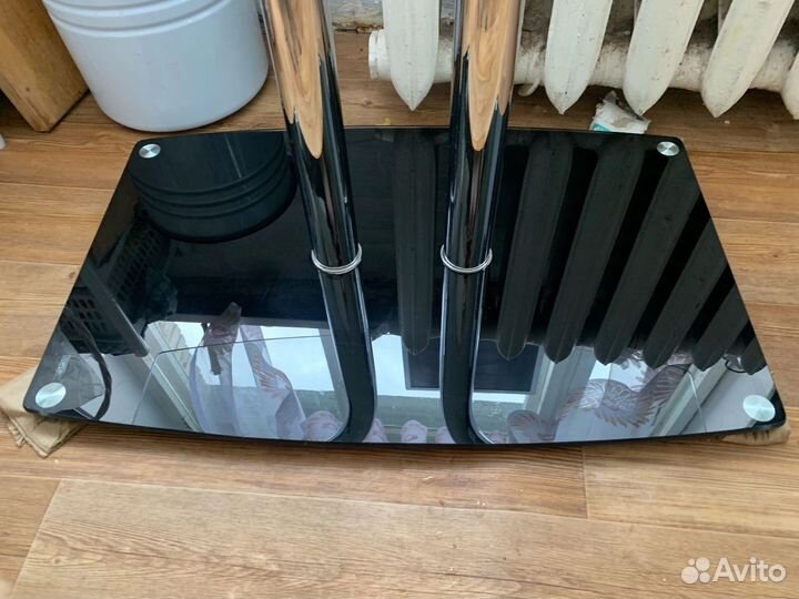 Стол стеклянный