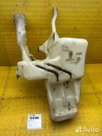 Бачок омывателя Mitsubishi Carisma