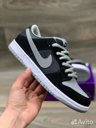 Кроссовки Nike Dunk Low SB