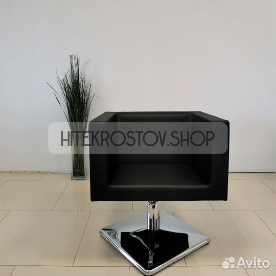 Парикмахерское кресло и мойка Домино