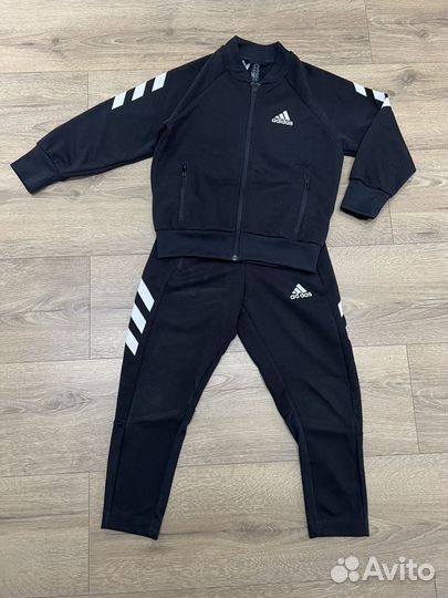 Спортивный костюм adidas для мальчика детский