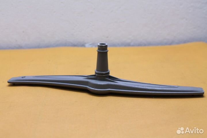 Разбрызгиватель (нижний) Bosch 00706345 бу. 6572