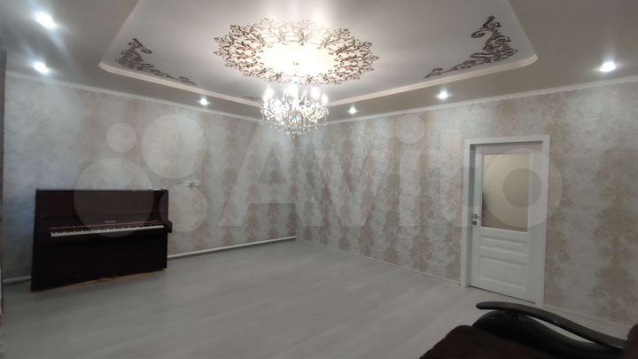 Коттедж 175 м² на участке 5 сот.