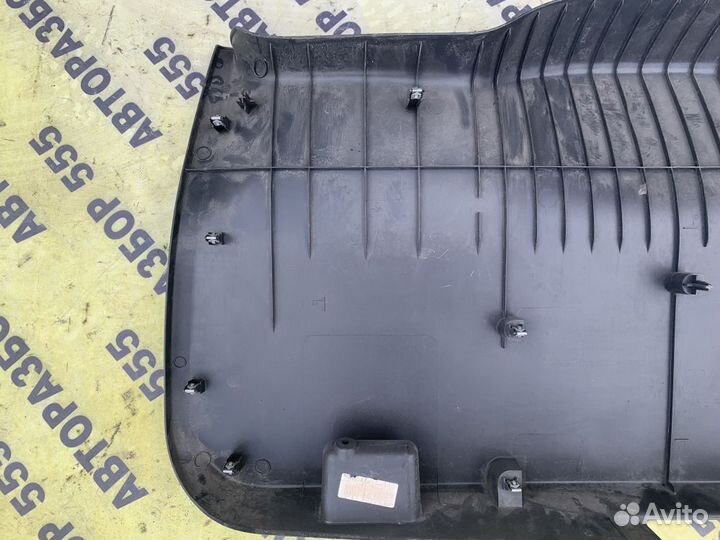 Обшивка двери багажника Ford C-Max