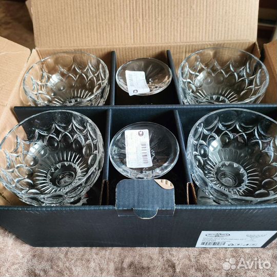 Набор: салатник на ножке 6шт