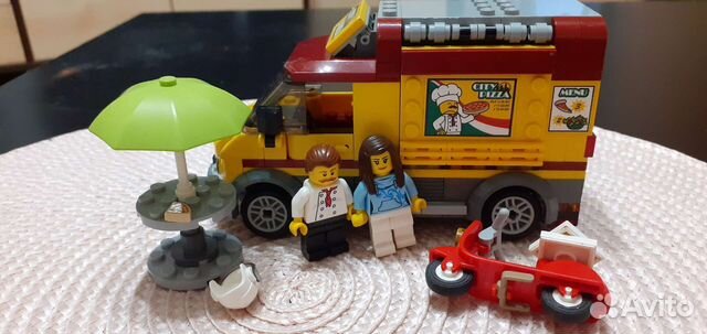 Lego 60158, 60150, 70823