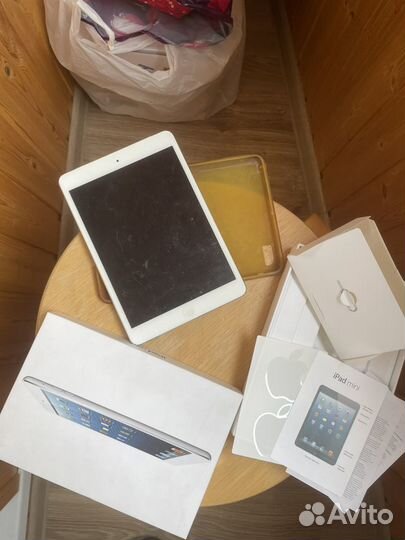 iPad mini 2 16gb Wi-Fi + Sim