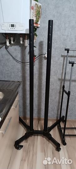Стойка для телевизора на колесах dexp T1028B