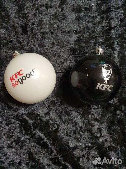 Шар новогодний KFC