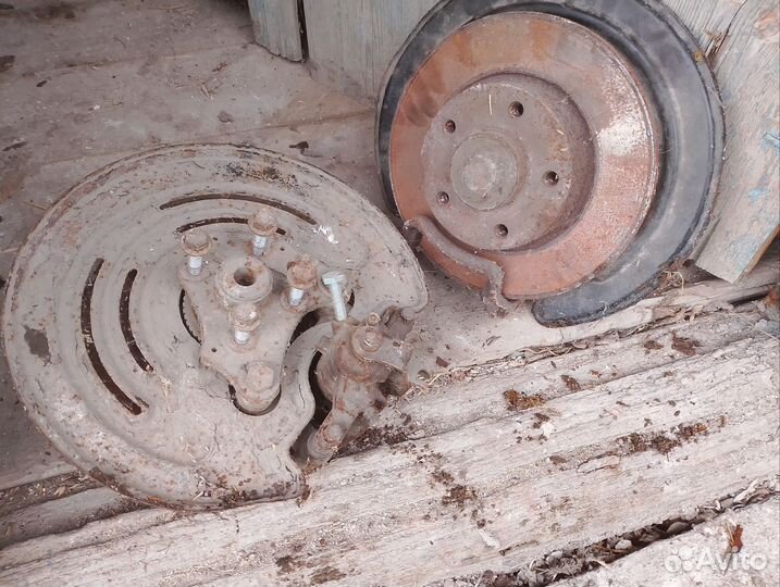 Ступица задняя рено трафик 1.9