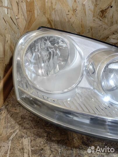 Фара Правая Фольксваген Гольф 5 Джетта 5