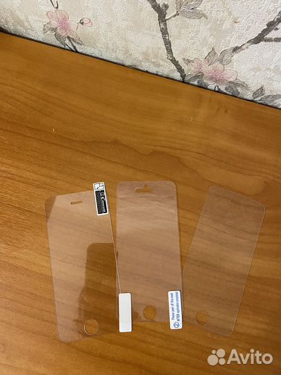 Защитное стекло на iPhone 5