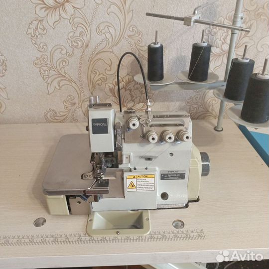 Швейная машинка оверлок бу
