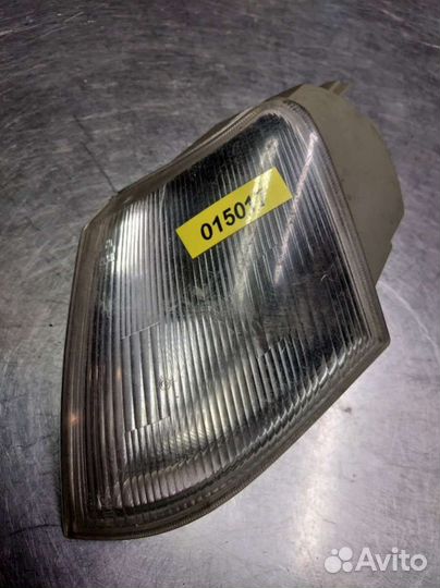 Поворотник левый Citroen Xantia