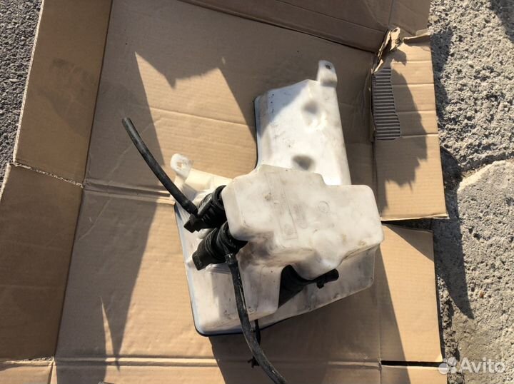 Бачок омывателя лобового стекла на бмв х5 е53 BMW