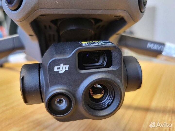 Квадрокоптер dji мавик 3 с тепловизором