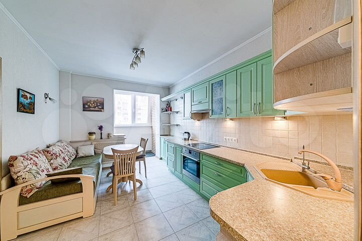 2-к. квартира, 69,2 м², 10/17 эт.