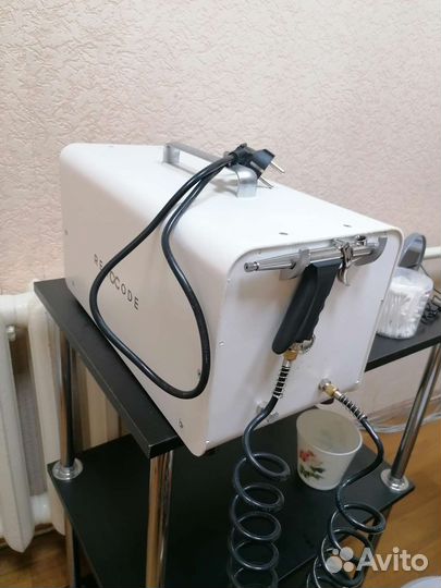 Аппарат для безинъекционной мезотерапия Renocod