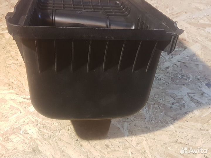 Корпус воздушного фильтра верхняя часть hyundai G