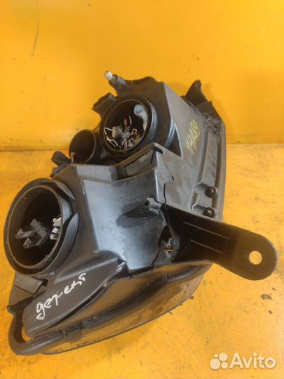 Фара левая для Renault Logan II