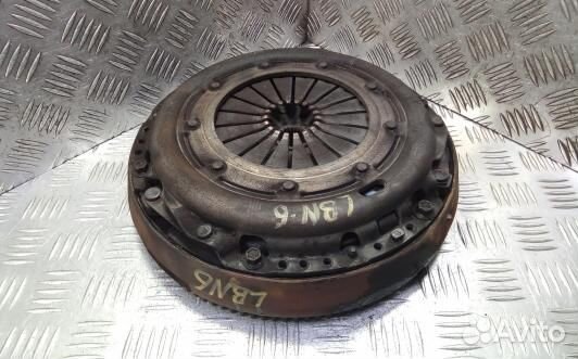 Маховик демпферный дизельный mazda 3 2 (LBN06A401)