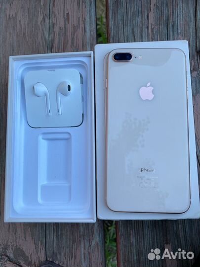Телефон iPhone 8 plus