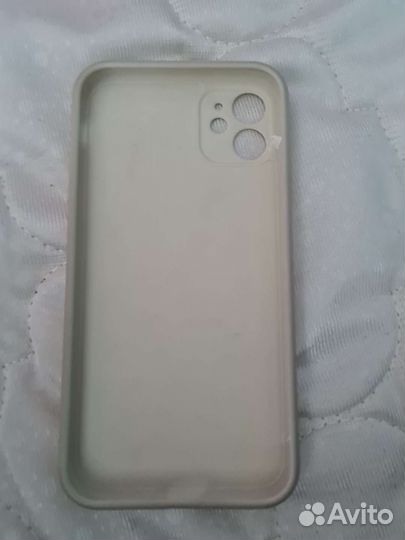 Чехол на iPhone 11