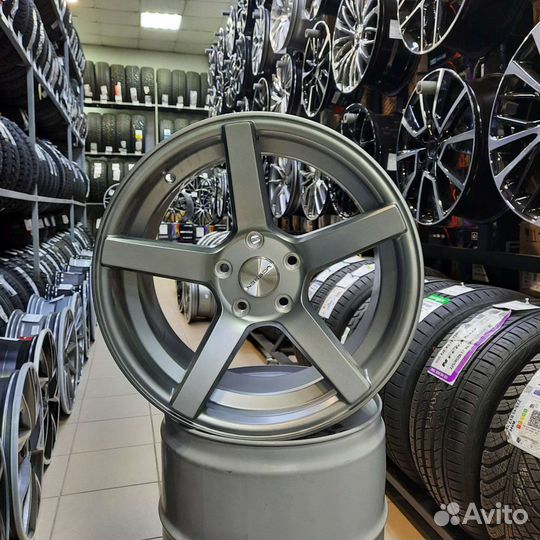 Диски литые R17 9.0 5*114.3 ET30 73.1 Matt Gunmet