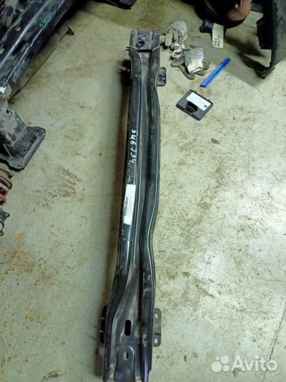 Volkswagen tiguan 2018 усилитель бампера заднего